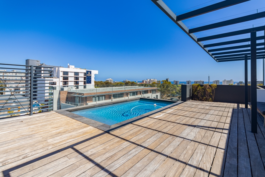 To Let 3 Bedroom Property for Rent in Green Point Western Cape